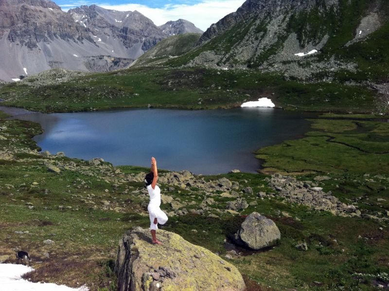 YOGA_IN_MONTAGNA.jpg