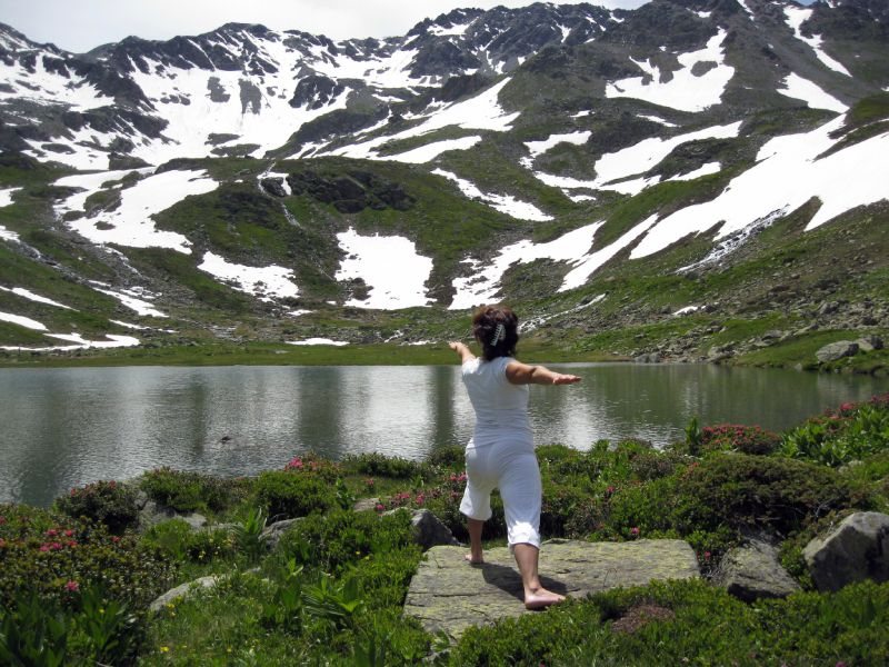 Pratica Yoga in natura con Laura Eynard
